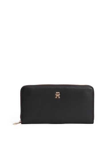 Tommy Hilfiger Women Zip Around Wallet