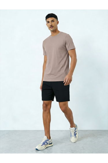 Men Solid Round Neck T-Shirt and Shorts Co-Ords
