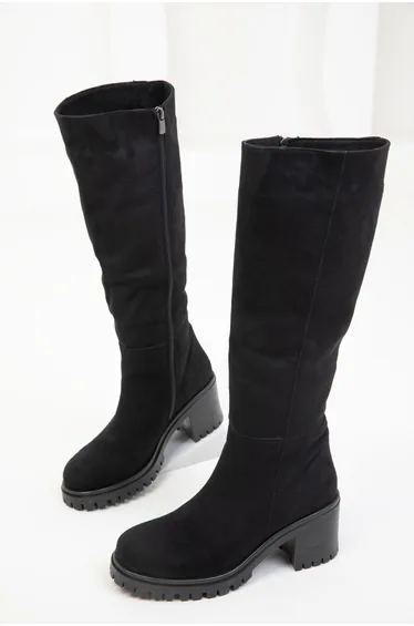 بوت شمواة نسائي لون أسود