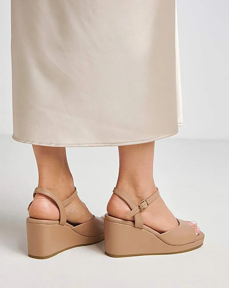 Barely There Wedge Sandal Ex Wide - 3