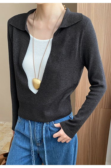 Essential Contrast Fake Two-Piece Collared Knit Top in Smoke