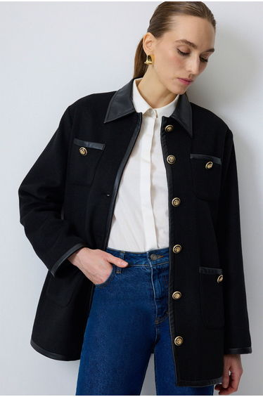 LEATHER DETAILED GOLD BUTTON JACKET