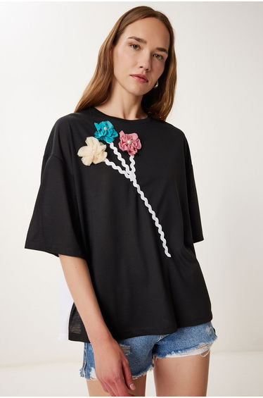 Women's Black Floral Detailed Back Low-Cut Knitted T-Shirt