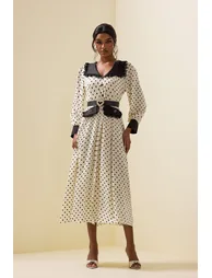 فستان ميدي دانتيل بحزام بطبعة منقطة