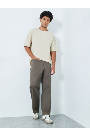 Men Green Baggy Fit Trousers with Cargo Pockets