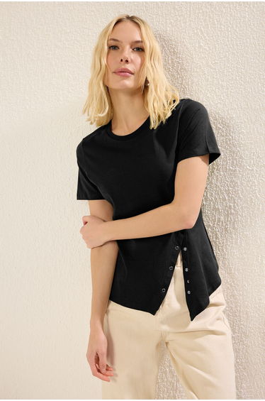 Black 100% Cotton Regular/Normal Cut Snap-Front Slit Detailed Knitted T-Shirt