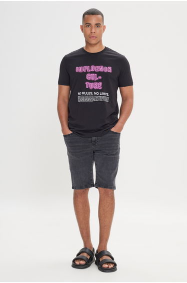Men's Black Standard Fit Regular Fit 100% Cotton Slogan Printed Soft Textured Crew Neck T-Shirt