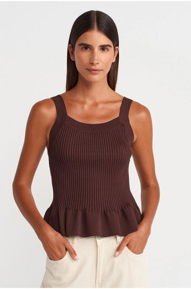 DILVIN Fitted Ribbed Sleeveless Square-Neck Blouse