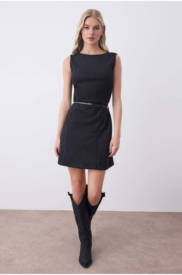 Black Plain Belted Short/Mini Knitted Dress