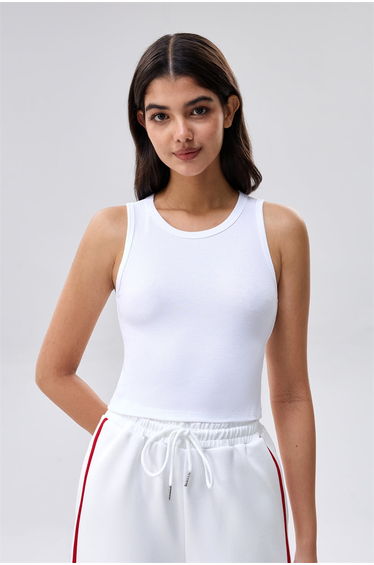 Ribbed Sleeveless Basic Top