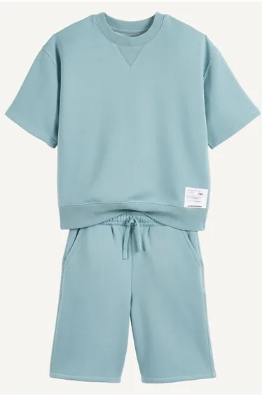 Fleece Crew Neck Sweatshirt/Bermuda Shorts Outfit