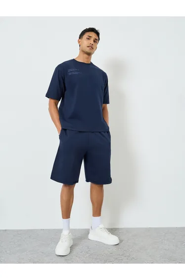 طقم ستايلي باللون الكحلي