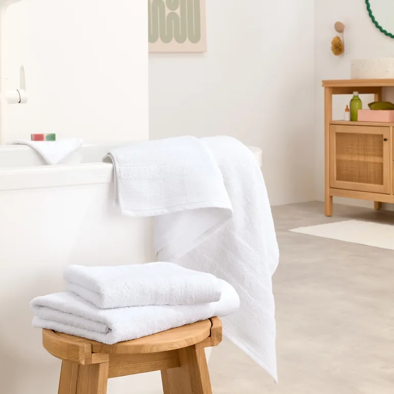 Zavara Towels in Towelling 600g in Set of 4 - 1