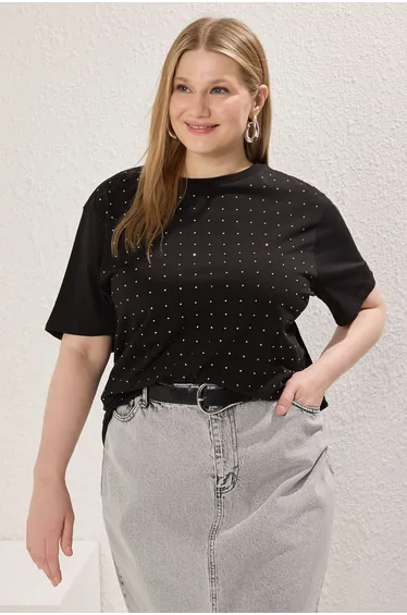 تيشيرت محبوك لون أسود - للمقاسات الكبيرة