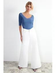 Indigo Lace Detailed V-Neck Fitted Cotton Stretchy Knitted Blouse - 3