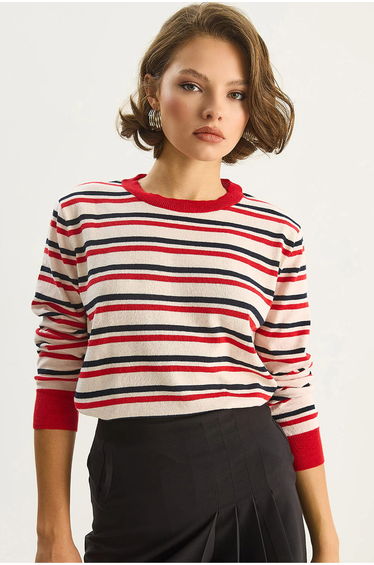 LUCCI Knit Crew Neck Sweater