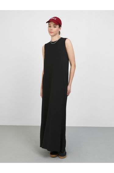 Solid Sleeveless Round Neck Maxi Dress