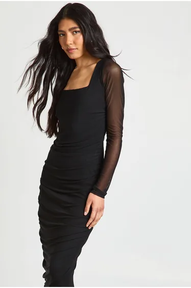 فستان بوهو شيفون أسود ميداكسي بقصة ضيقة