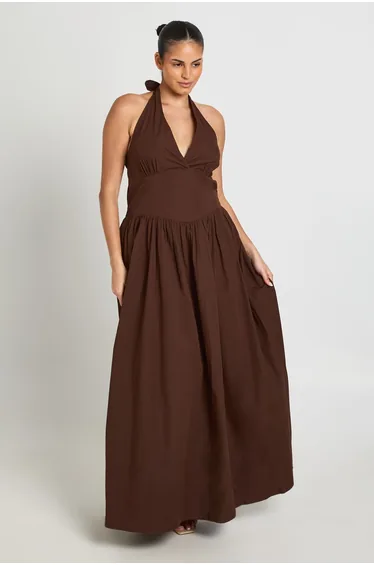 Plus Cotton Poplin Halter neck Pleated Maxi Dress - chocolate