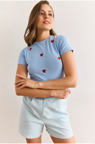 Women's Blue Heart Embroidered Crop Lycra Cotton T-Shirt