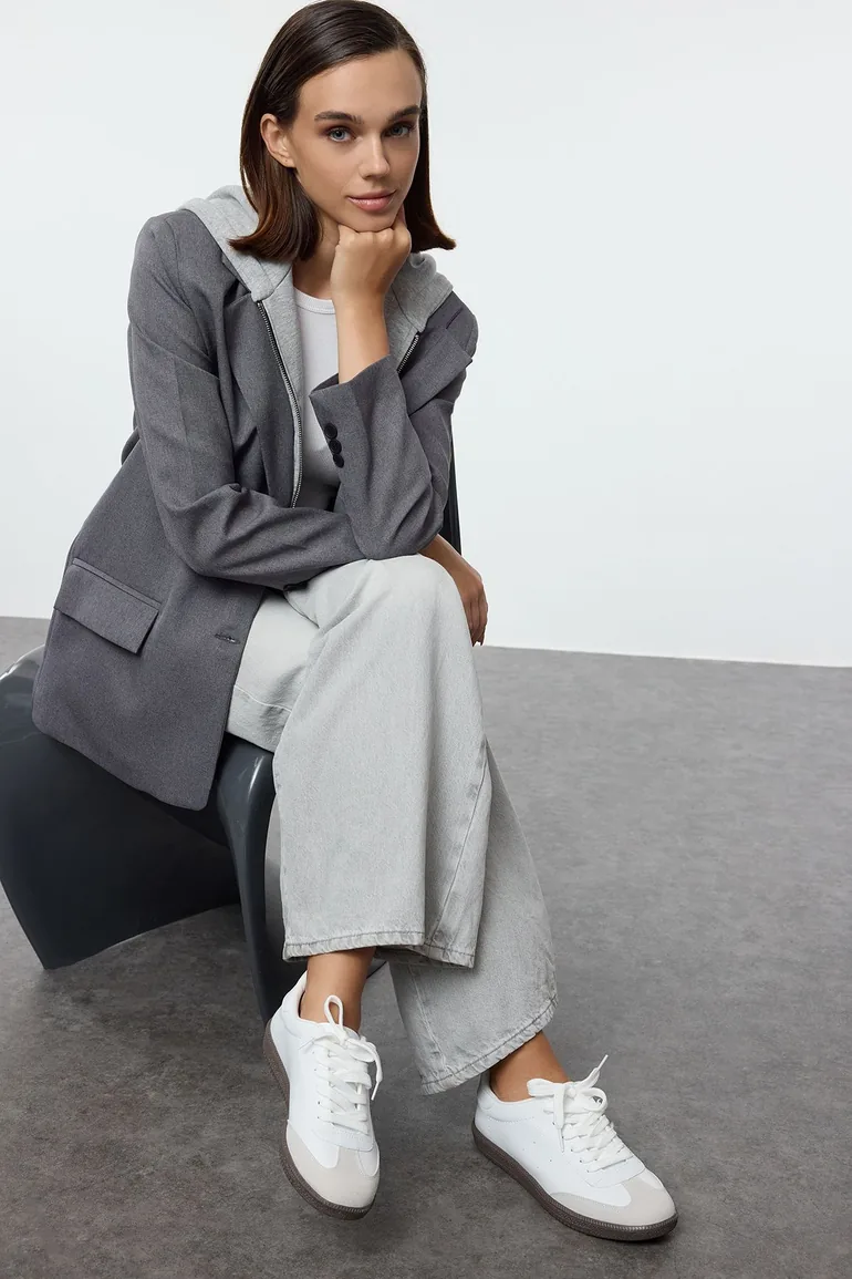 White Retro Lace-Up Women's Sneakers