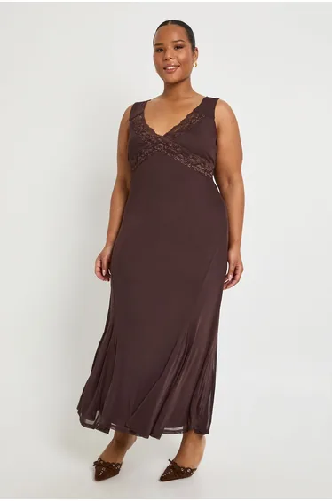 Plus Lace Slip Dress - chocolate