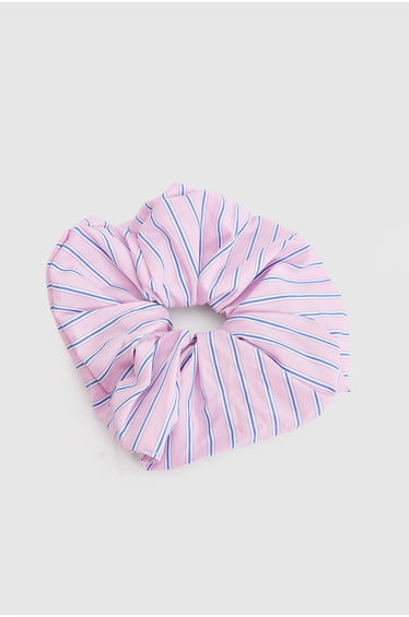 Oversized Striped Scrunchie - baby pink