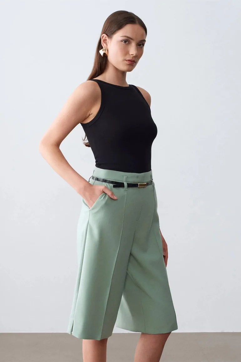 Dilvin High-waist Wide-leg Crepe Shorts With Belt - 3