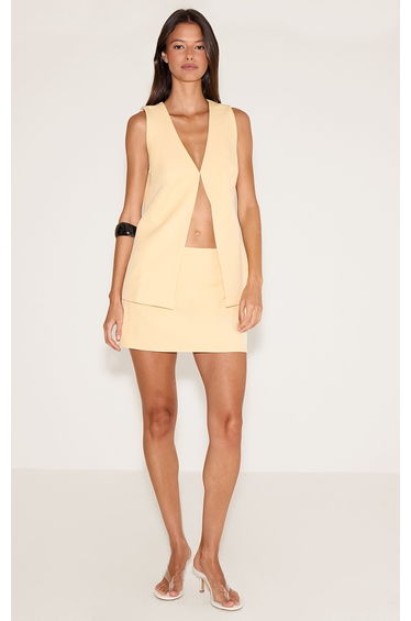 Butter Yellow Woven Tailored Mid Rise Mini Skirt