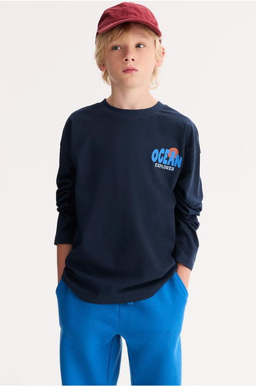 Oversize Printed T-Shirt with Long Sleeves