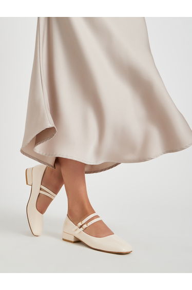 Plain Square Toe Buckle Strap Shoes