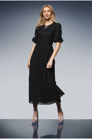 فستان ميدي بفيونكة بطبعة بأحجار لامعة