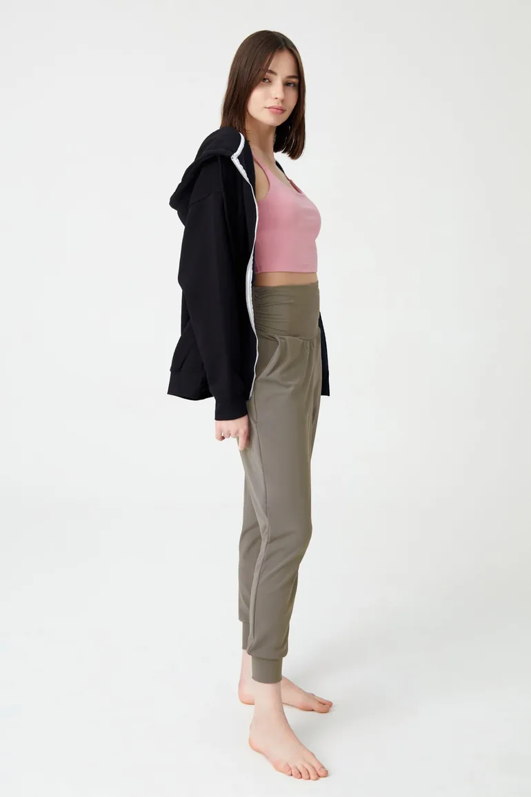 Pants - Khaki - Carrot pants