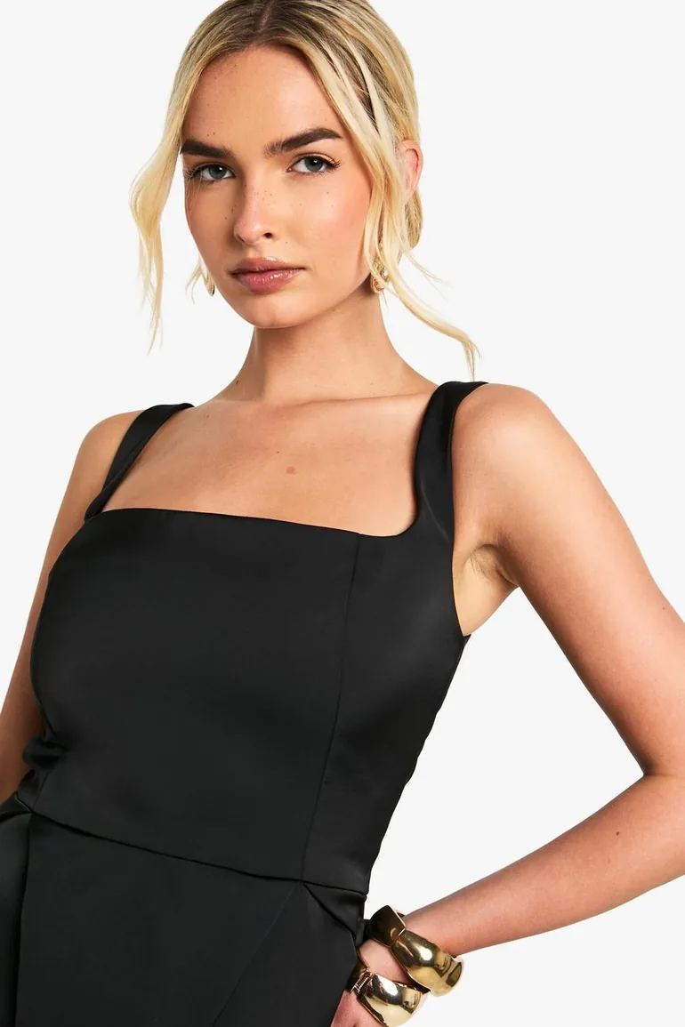 Satin Square Neck Structured Mini Dress - black Boohoo Black : Party Dresses : VogaCloset Kuwait Satin Square Neck Structured Mini Dress - black Boohoo Black : Party Dresses : VogaCloset Kuwait