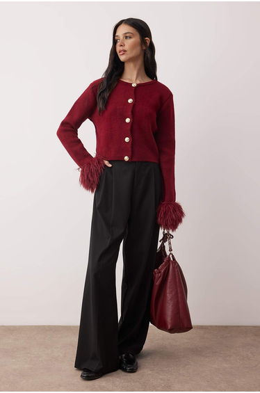 Burgundy otriş and button detailed knit cardigan