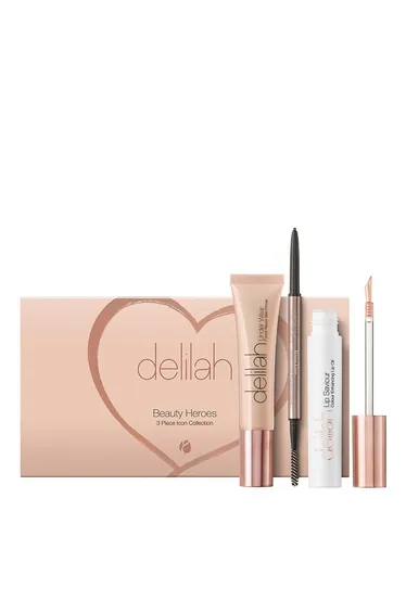 مجموعة مكياج دليله