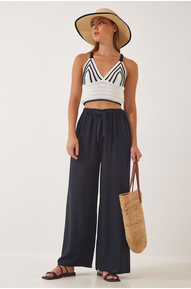 Pants - Black - Relaxed