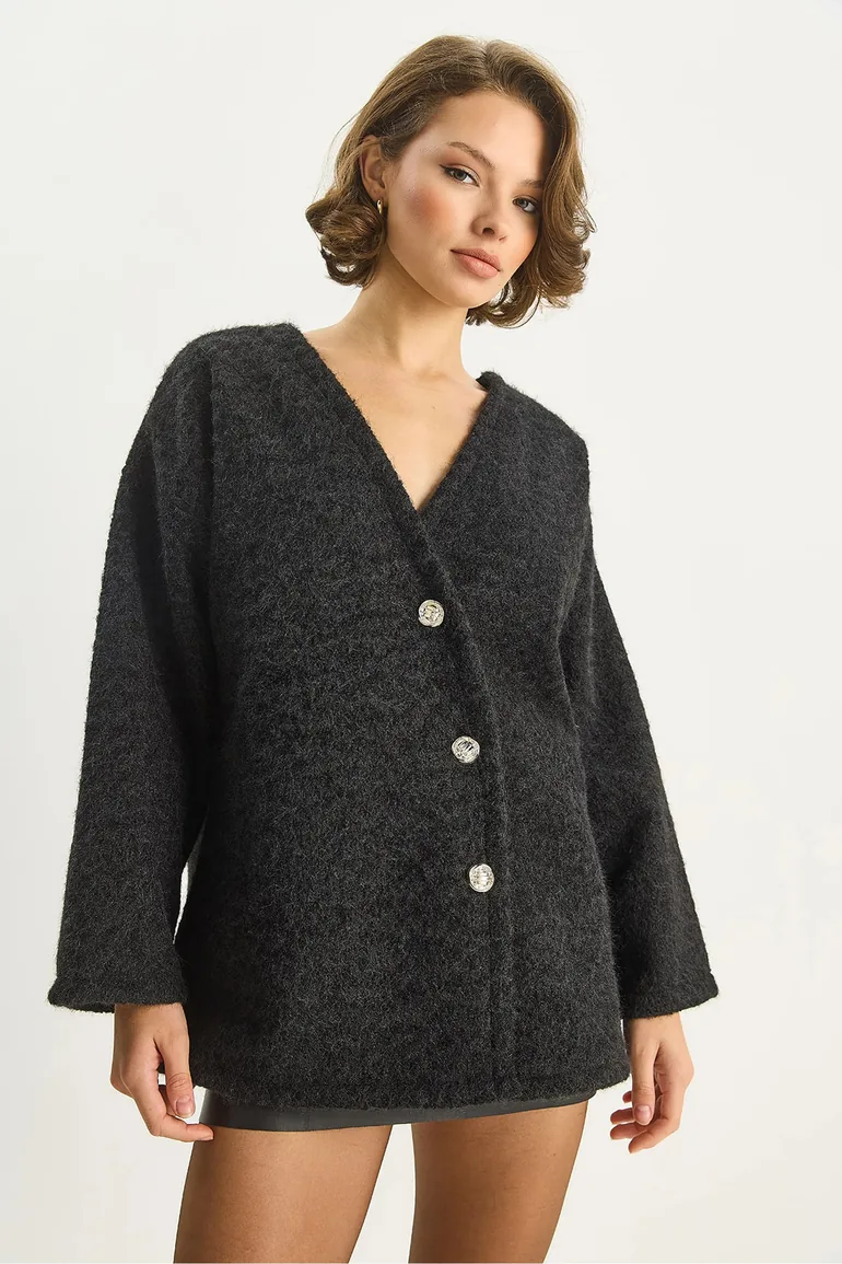LUCCI Textured V-neck Button Cardigan - 3