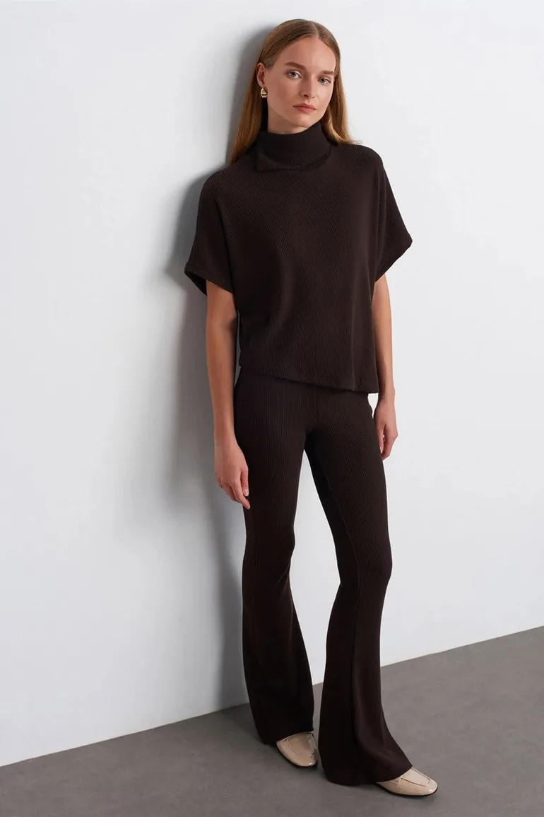 Dilvin High-Waist Flare Knit Pants