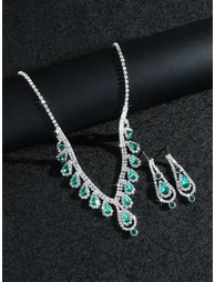 Emerald Green Crystal Necklace and Earrings Set - 5