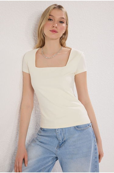 Stone Square Collar Fitted/Body-Smoothing Knitted Blouse