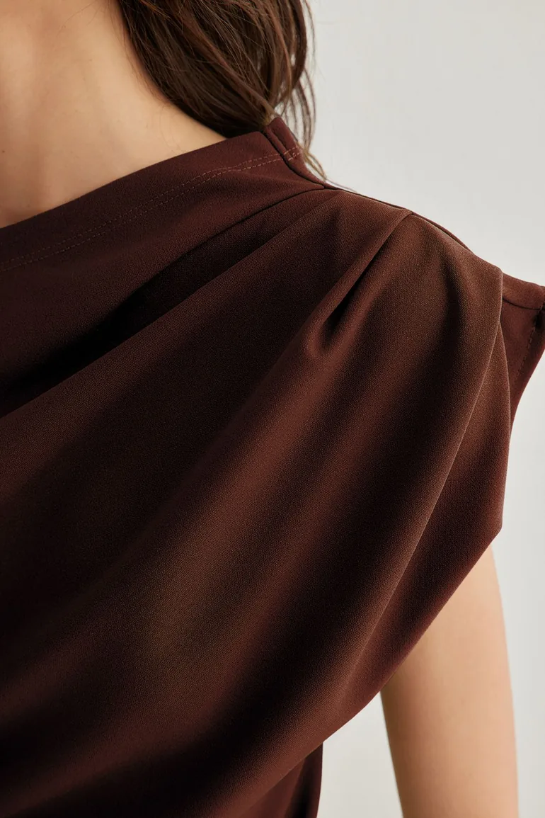 Brown Gathered/Draped Detailed Flowy Asymmetric Collar Knitted Blouse - 3