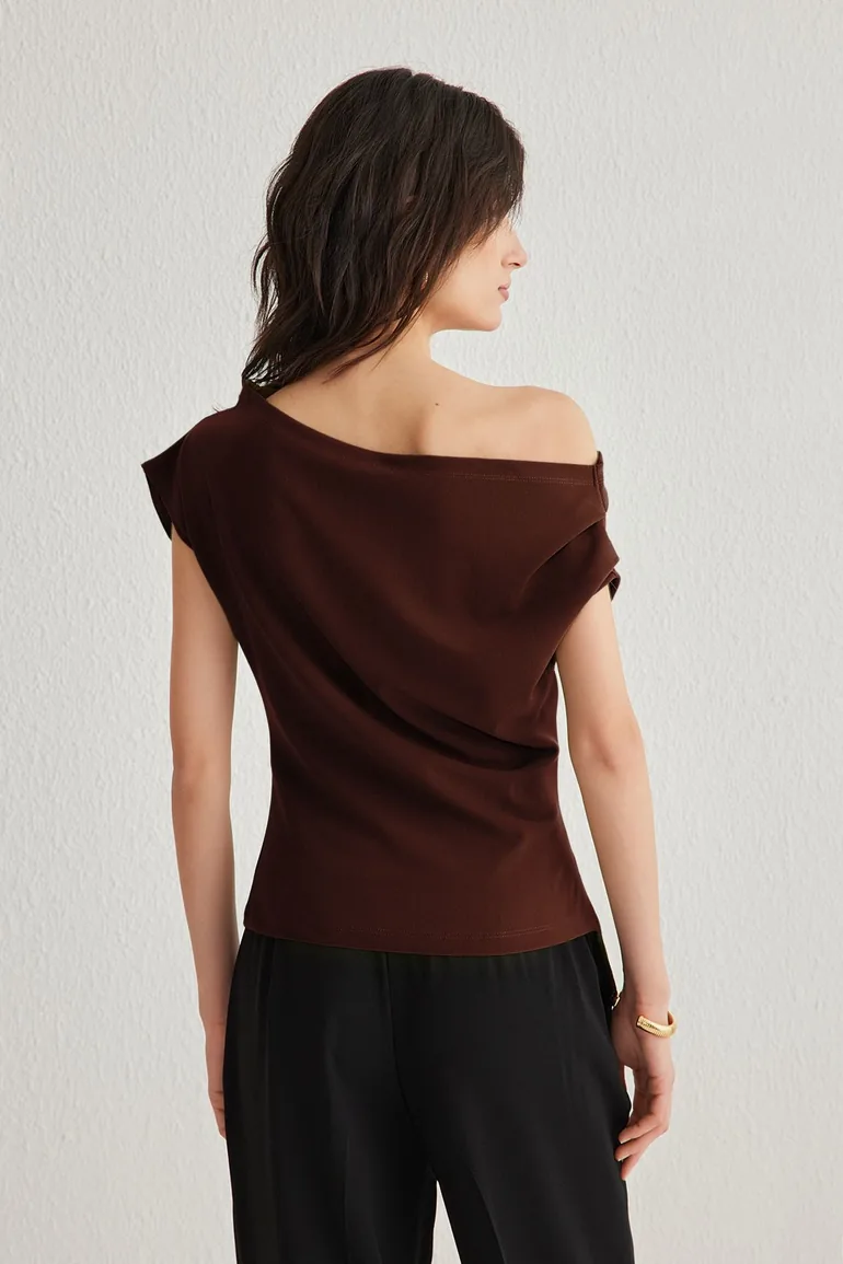 Brown Gathered/Draped Detailed Flowy Asymmetric Collar Knitted Blouse - 4
