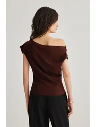 Brown Gathered/Draped Detailed Flowy Asymmetric Collar Knitted Blouse - 4