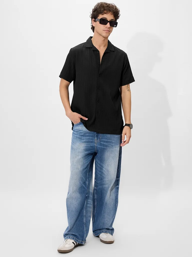 Men Black Resort Collar Textured Shirt