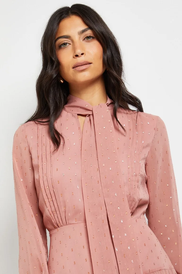 فستان قميص بكسرات بربطة ياقة - 3