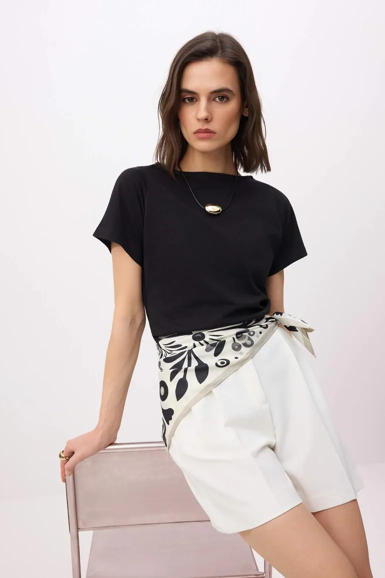 Black Plain Relaxed Boat Neck Low Sleeve Short 100% Cotton Knitted T-Shirt - 1