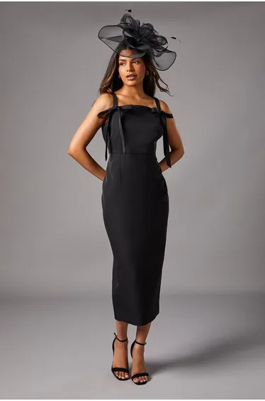 فستان ميدي ضيق بفيونكة بحمالات رفيعة - للمقاسات الصغيرة