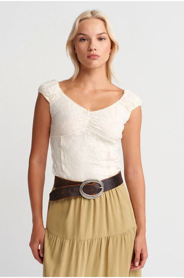 Dilvin Women's Cropped Lace Fitted Top