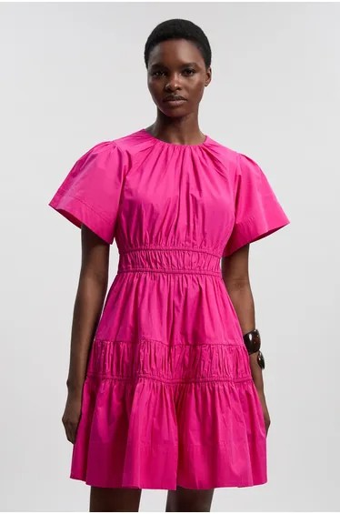 فستان قصير قطن مزموم بطبقات متدرجة